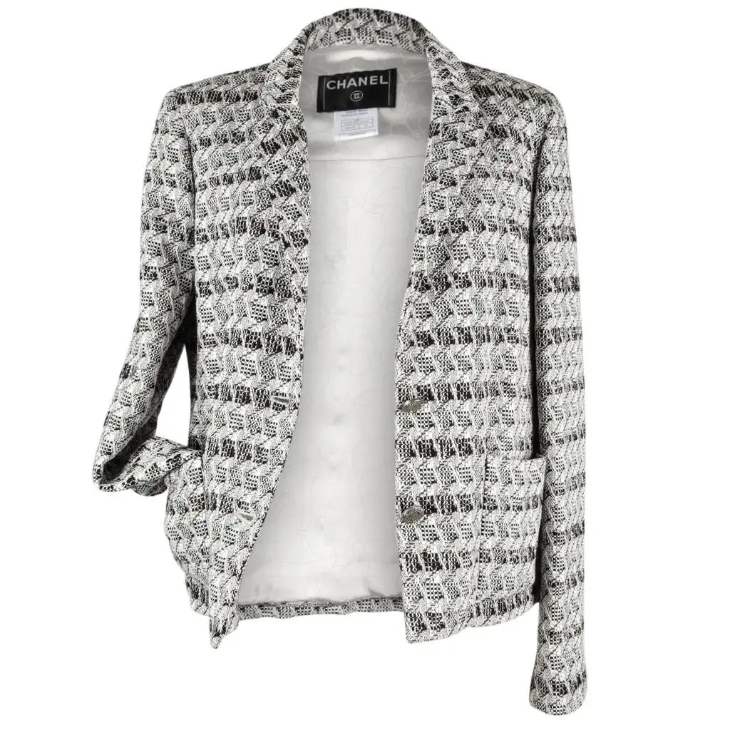 CHANEL SUBTLE SILVER THREAD TWEED BLAZER