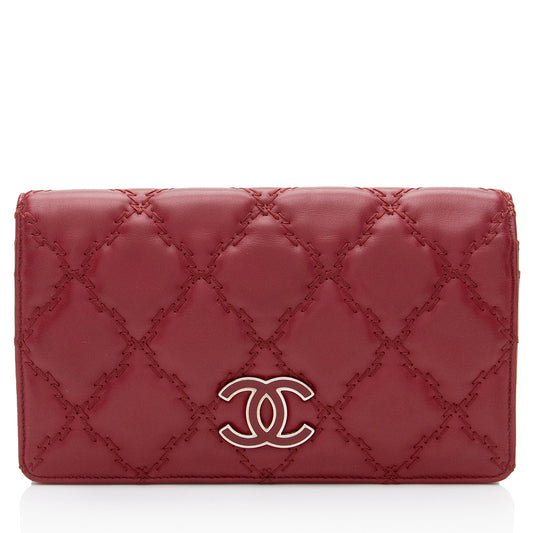 Chanel Leather Double Stitch CC Hamptons Yen Wallet