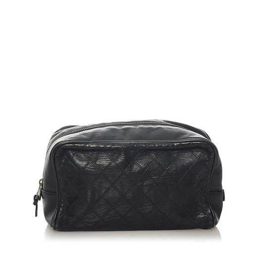 Chanel Matelasse Lambskin Leather Pouch (SHG-29113)