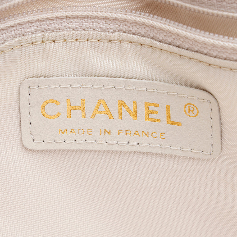 Chanel   Nylon Travel Line Large Tote (SHF-20093)