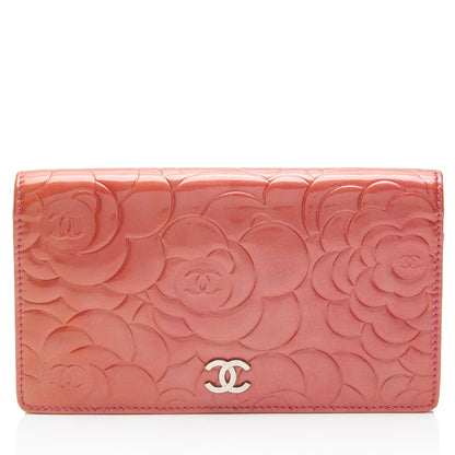 Chanel Patent Leather Camellia CC Yen Wallet
