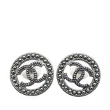 Chanel Ruthenium Pearl CC Round Push Back Earrings (SHG-Y0WMQt)