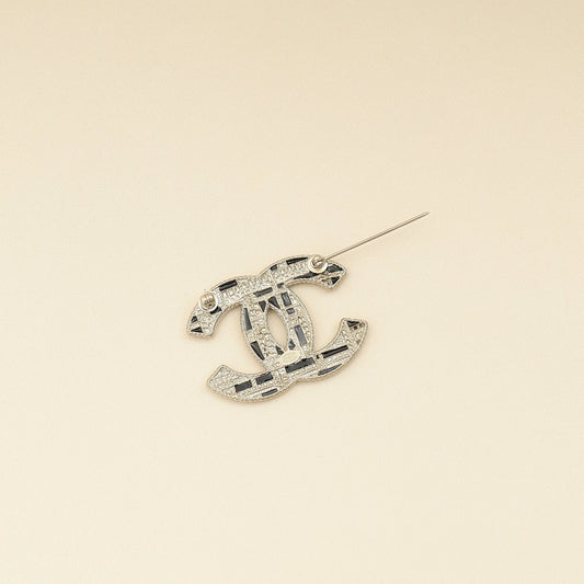 Chanel Silver CC Beads Crysta Details Brooch