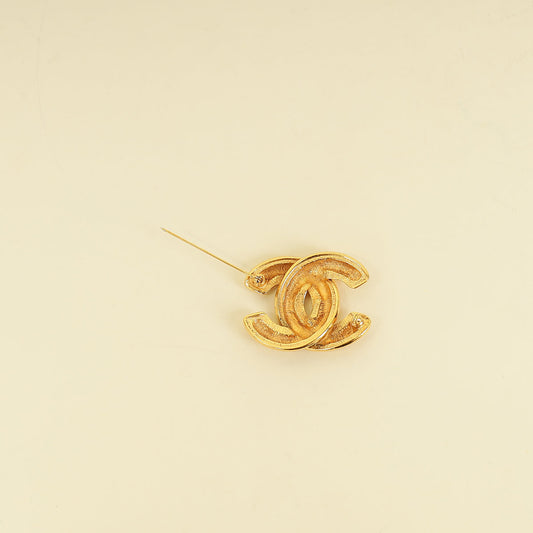 Chanel Gold Finish   Quilted CC Brooch