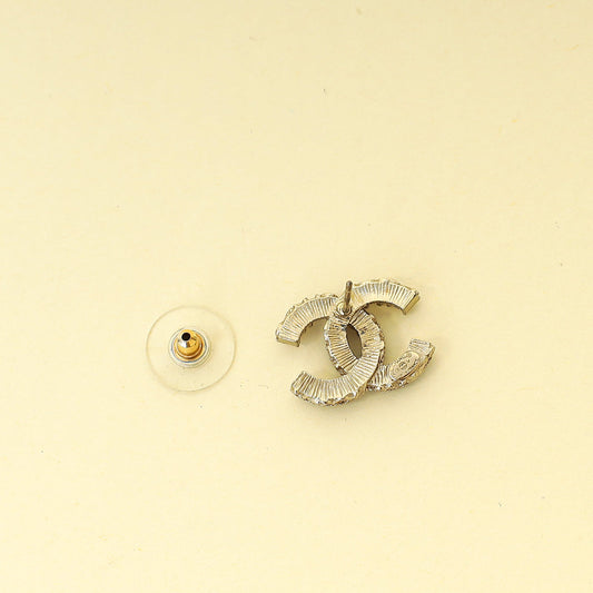 Chanel Black CC Enamel Baroque Stud Earrings