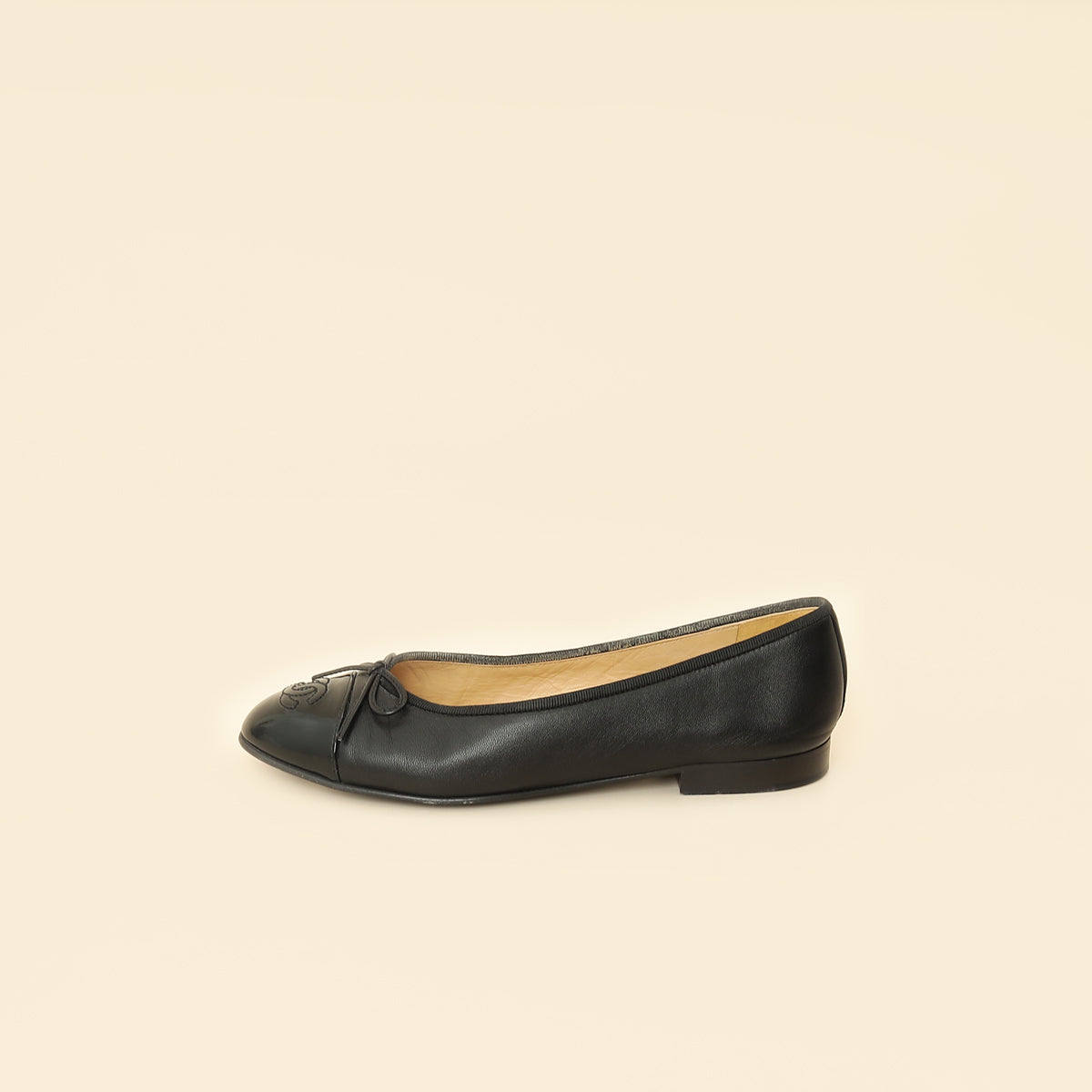 Chanel Black CC Ballet Flats 38