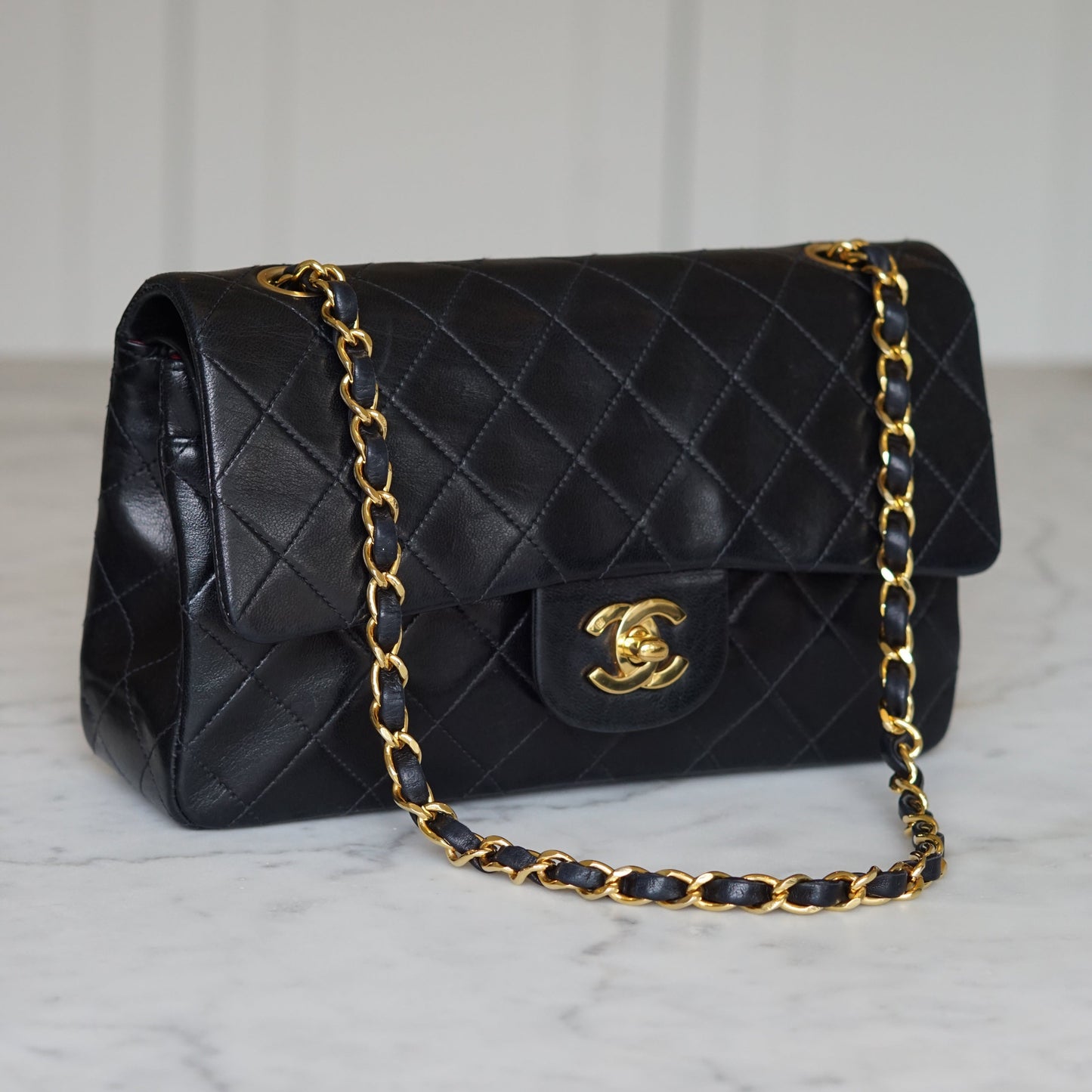CHANEL CLASSIC SMALL BAG