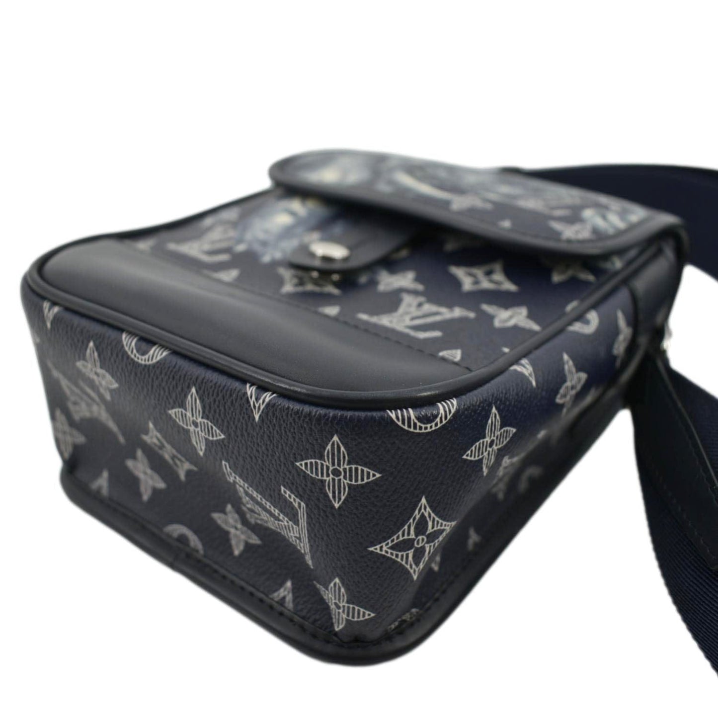 LOUIS VUITTON Monogram Savanna Elephant Chapman Brothers Canvas Shoulder Bag Blue