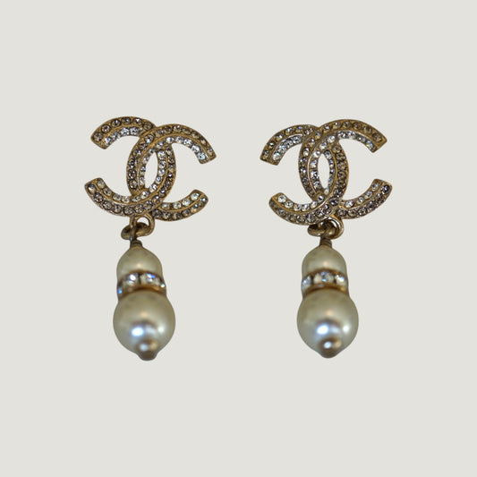 CHANEL EARRINGS | PEARLS
