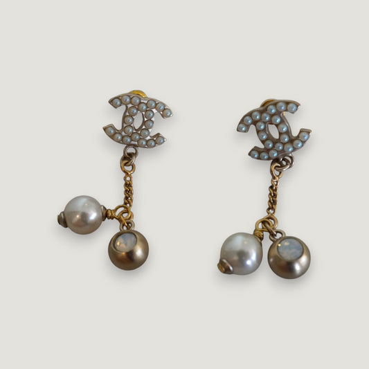 CHANEL EARRINGS | PEARLS