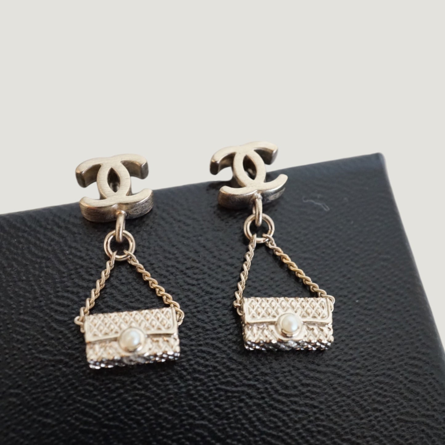 CHANEL EARRINGS | PEARLS