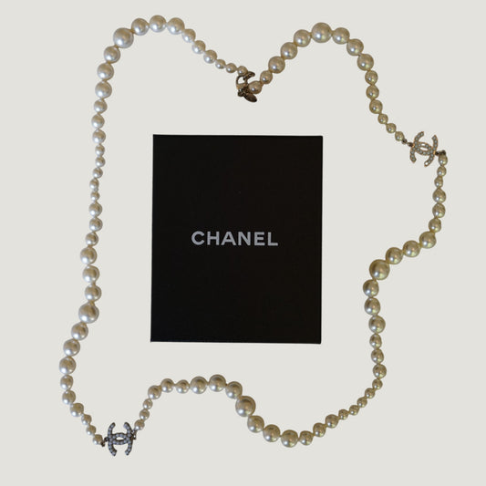 CHANEL NECKLACE PEARLS