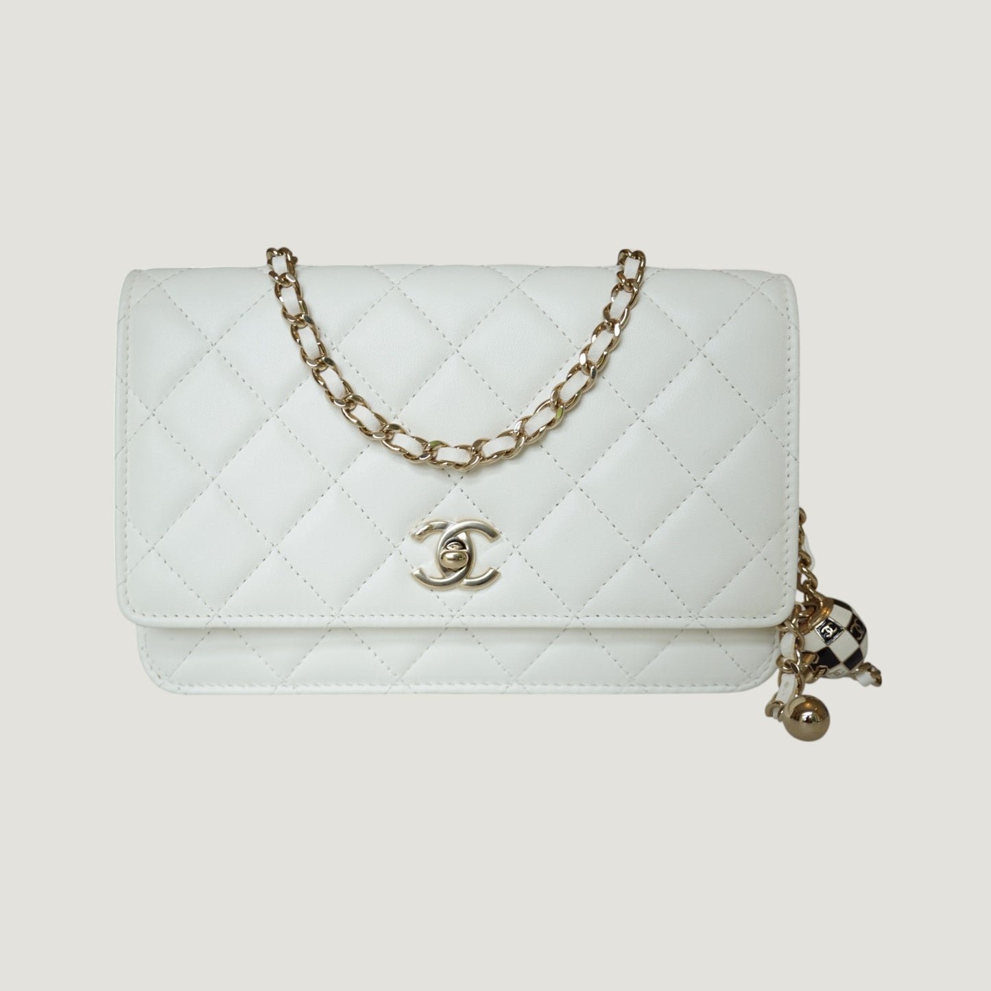 CHANEL WALLET ON CHAIN