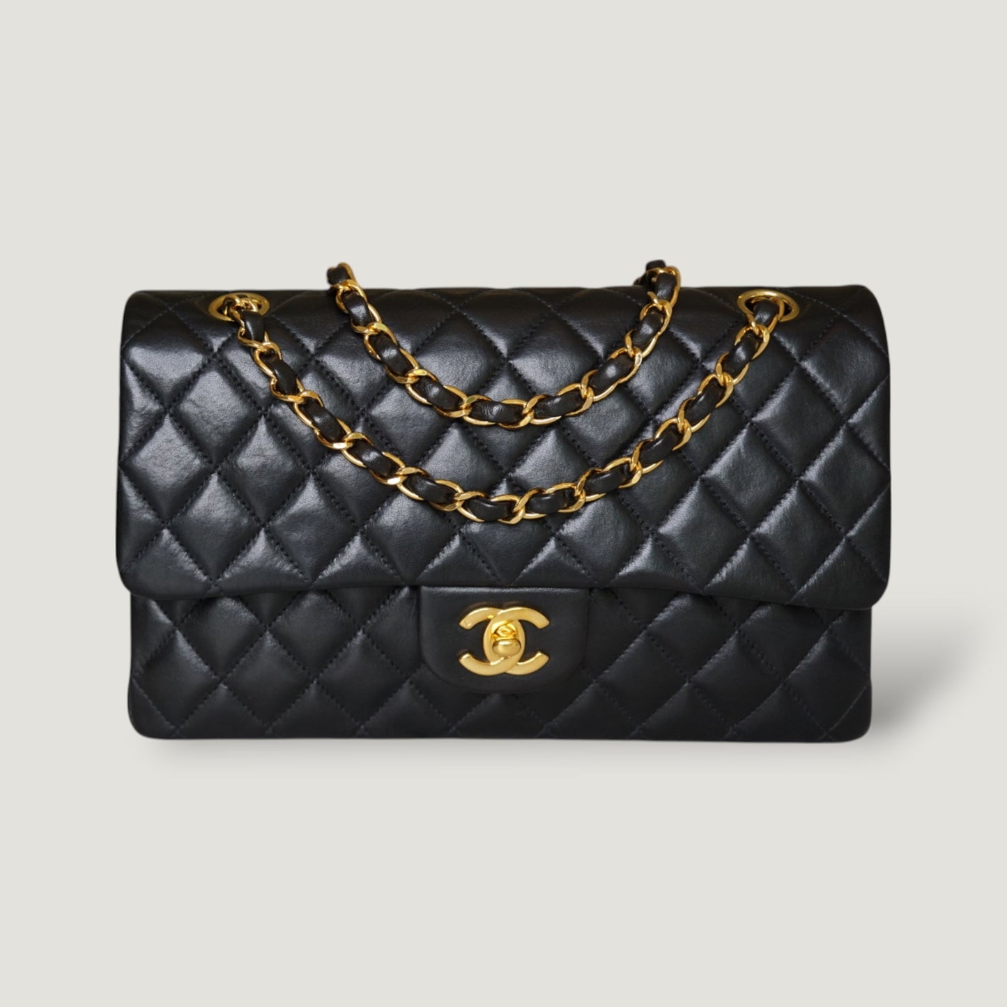CHANEL CLASSIC MEDIUM BAG