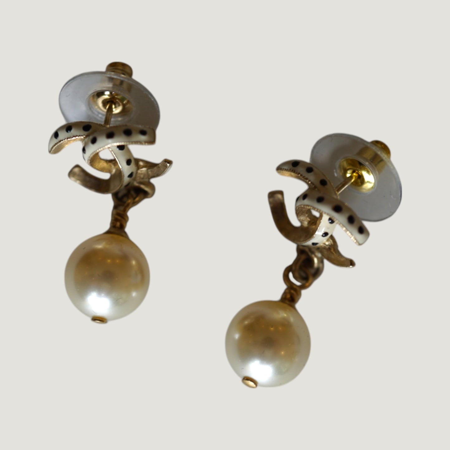 CHANEL EARRINGS | PEARLS