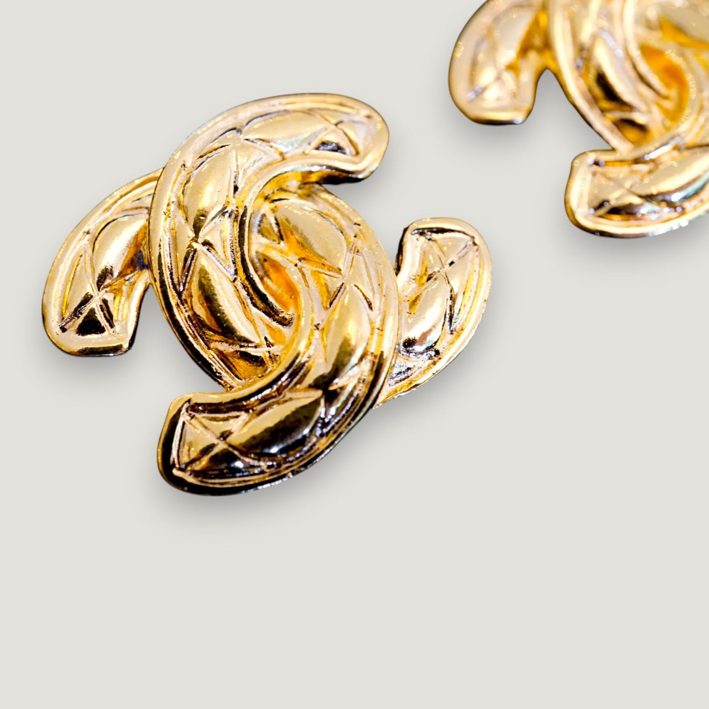 CHANEL CUFFLINKS