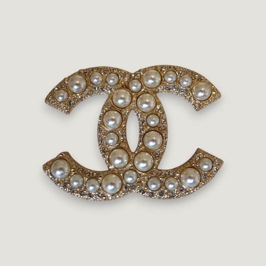 CHANEL BROOCH