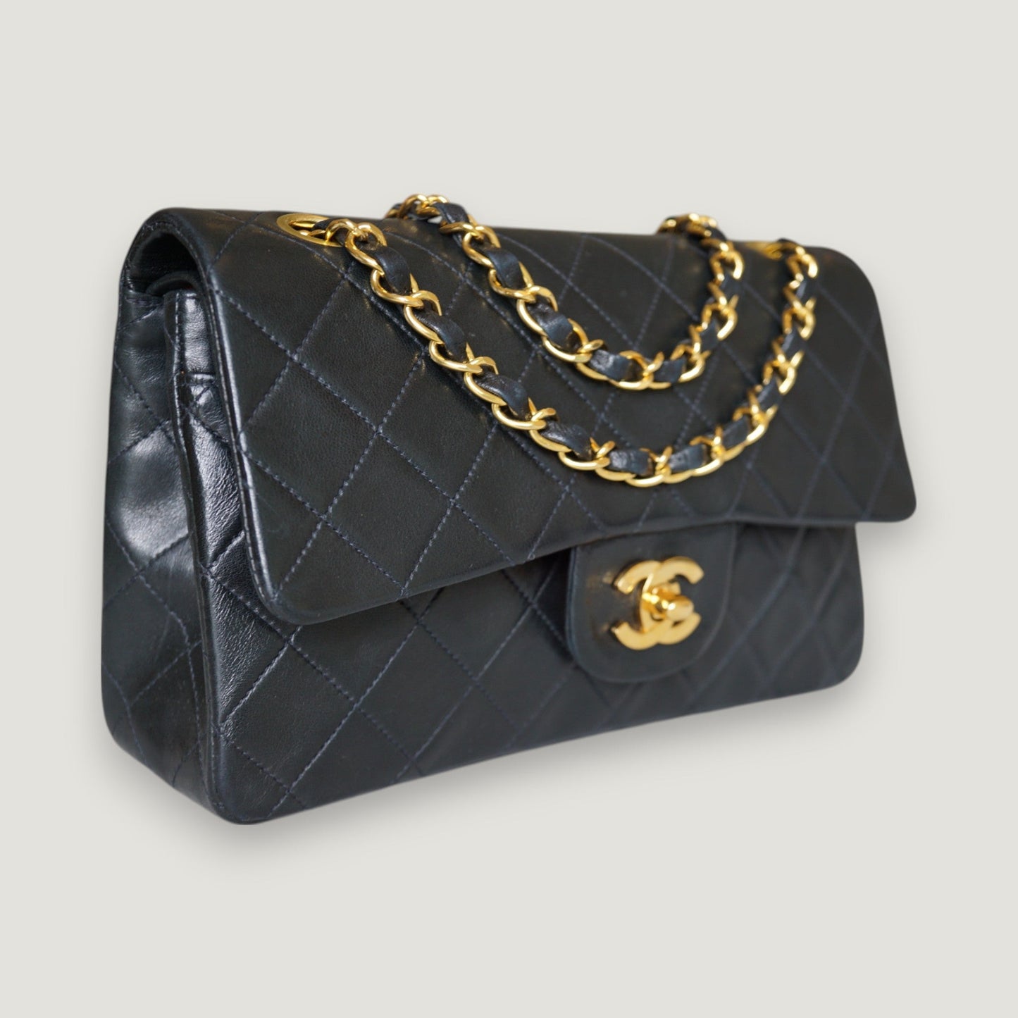 CHANEL CLASSIC SMALL BAG