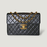 CHANEL CLASSIC JUMBO BAG