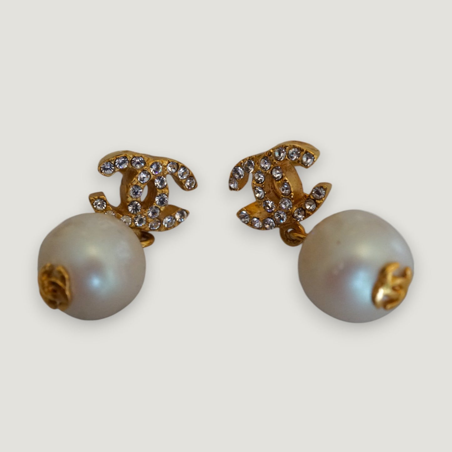CHANEL EARRINGS | PEARLS