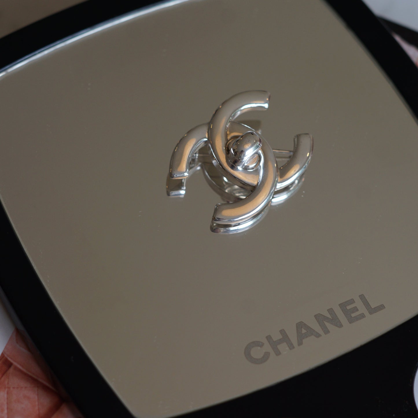 CHANEL BROOCH CC TURNLOCK