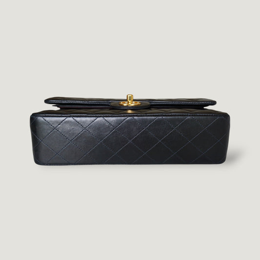 CHANEL CLASSIC MEDIUM BAG