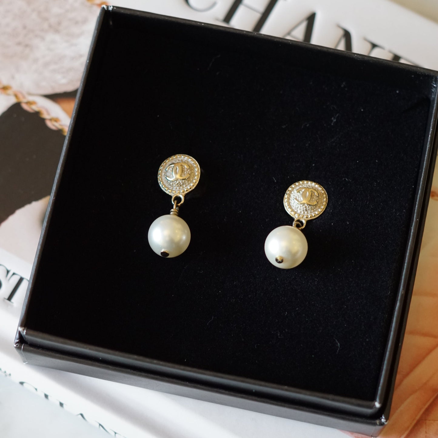 CHANEL EARRINGS | PEARLS