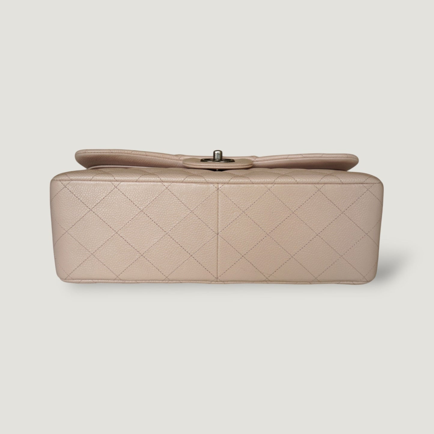 CHANEL CLASSIC JUMBO BAG