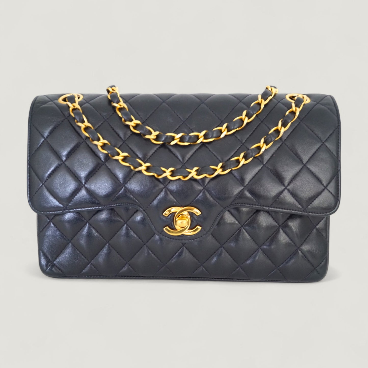 CHANEL CLASSIC MEDIUM BAG | NAVY BLUE