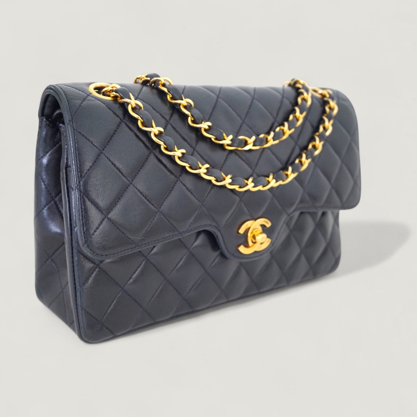 CHANEL CLASSIC MEDIUM BAG | NAVY BLUE