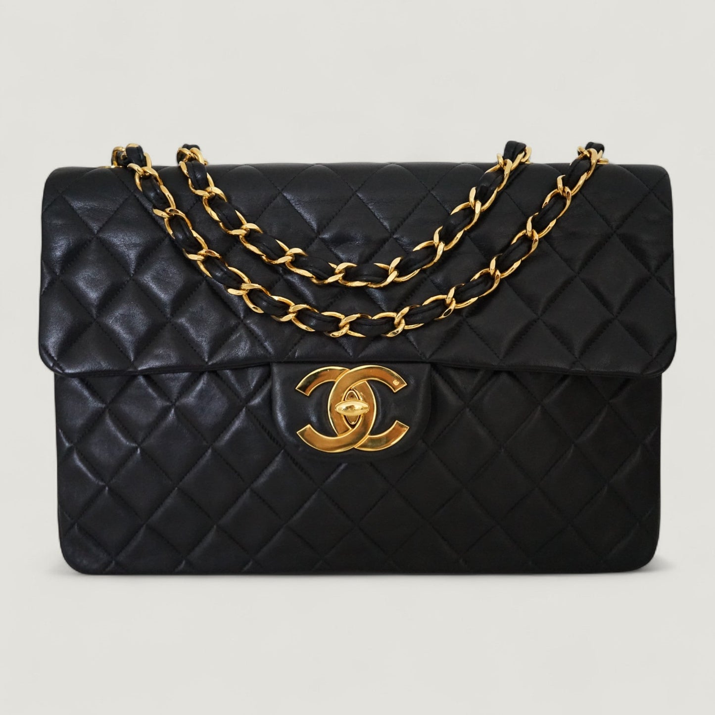 CHANEL CLASSIC JUMBO MAXI BAG