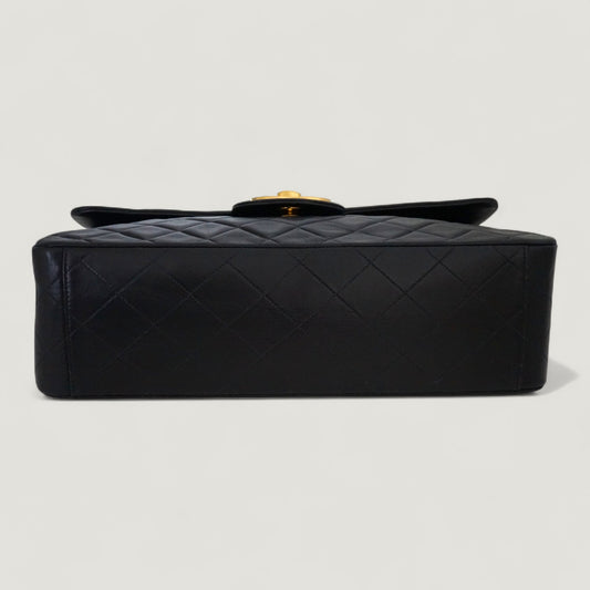 CHANEL CLASSIC JUMBO MAXI BAG