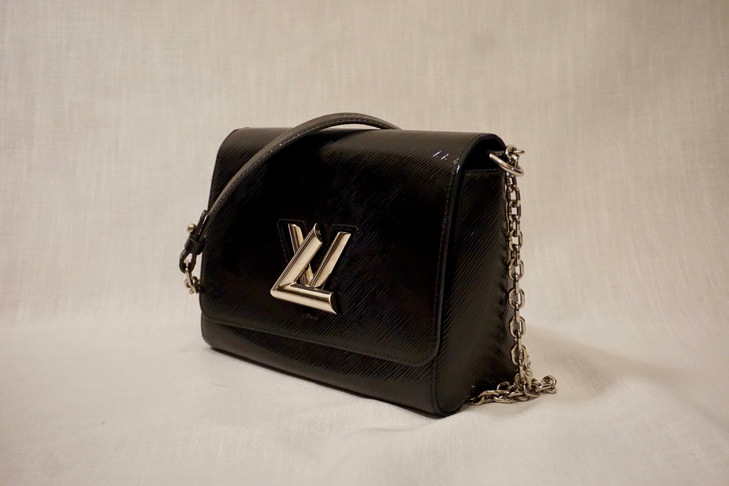 LOUIS VUITTON Epi Leather Twist MM Bag Black