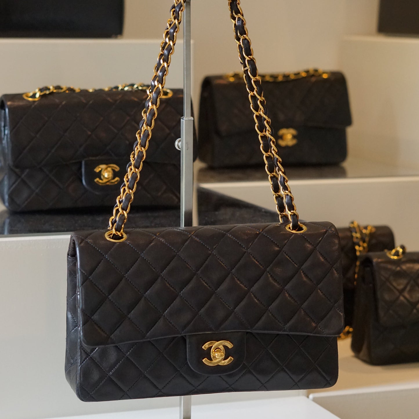 CHANEL CLASSIC MEDIUM BAG