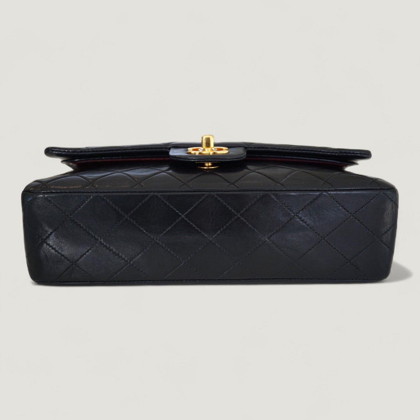 CHANEL CLASSIC MEDIUM BAG