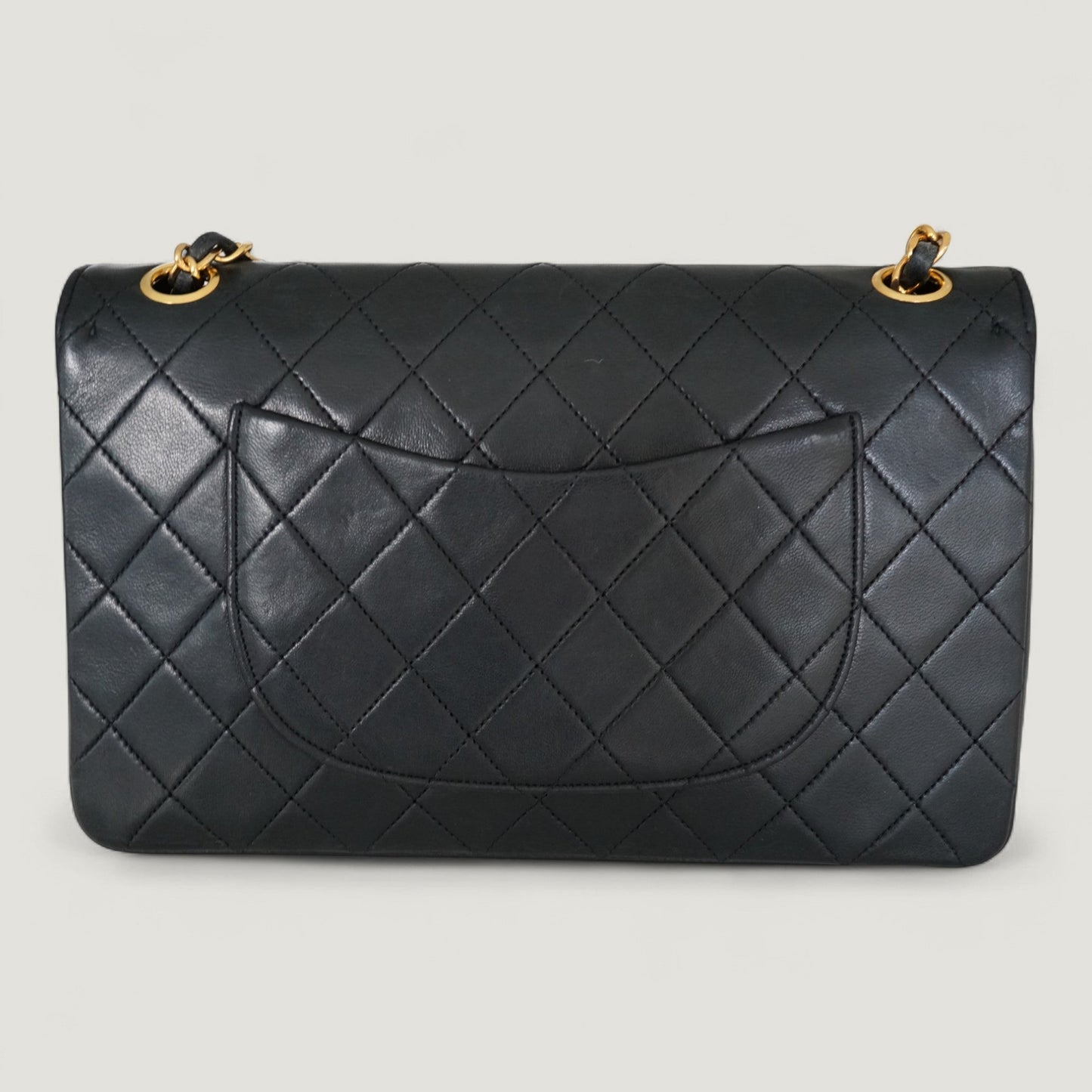CHANEL CLASSIC MEDIUM BAG