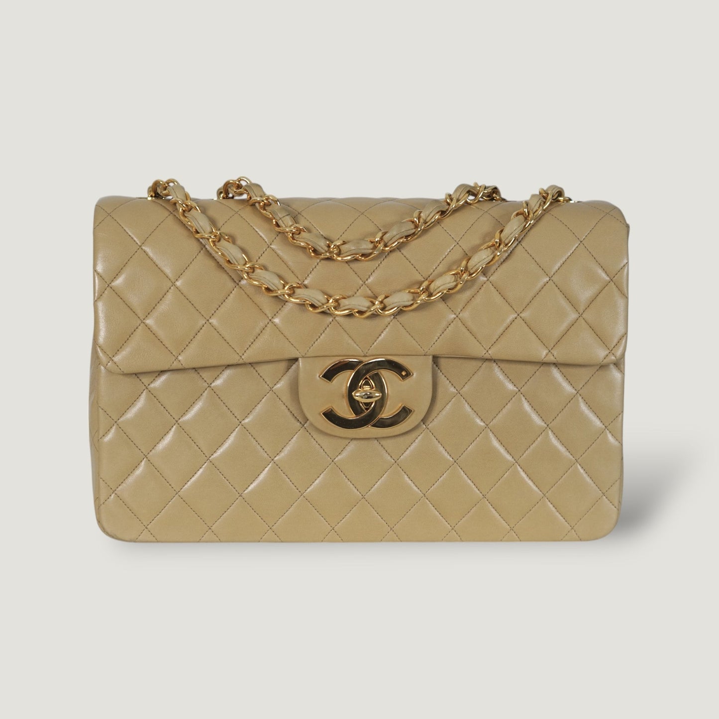 CHANEL CLASSIC JUMBO MAXI BAG