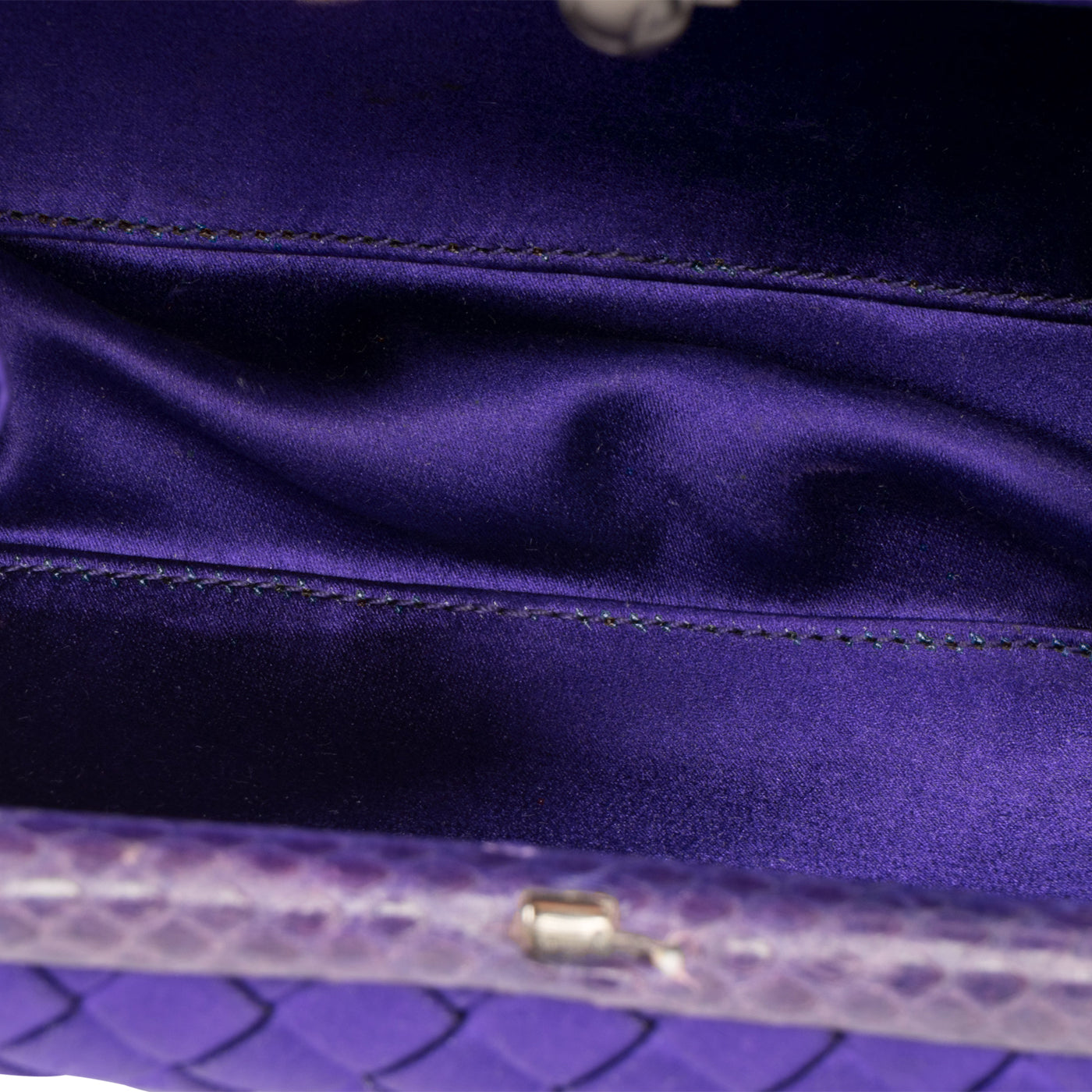 Knot Clutch