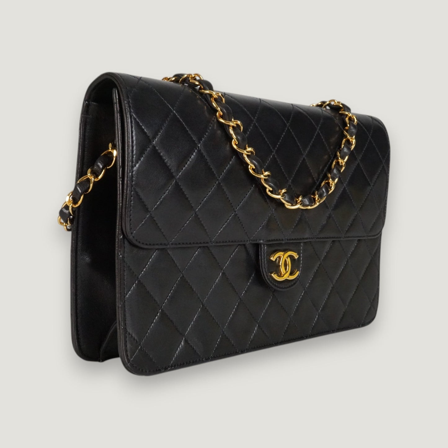 CHANEL SINGLE FLAP BAG