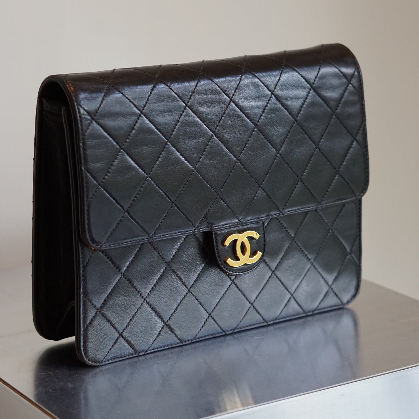 CHANEL SINGLE FLAP BAG