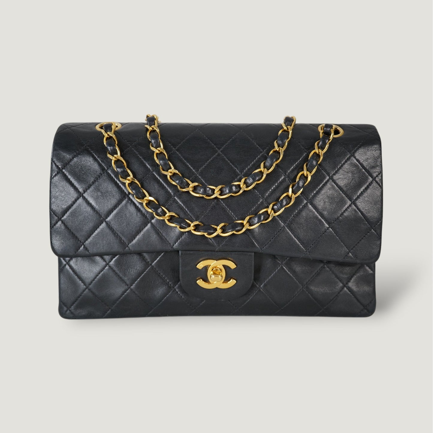 CHANEL CLASSIC MEDIUM BAG