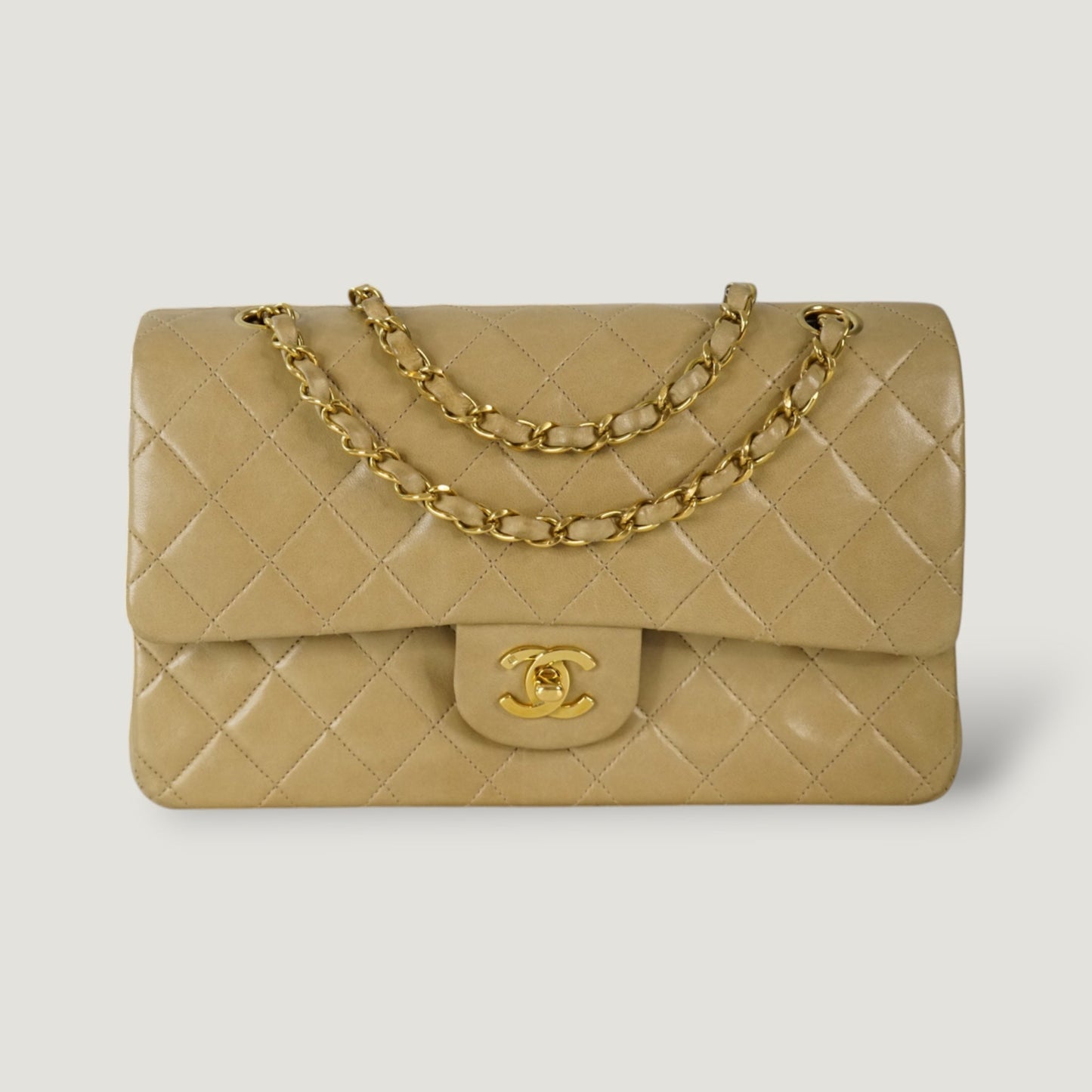 CHANEL CLASSIC MEDIUM BAG