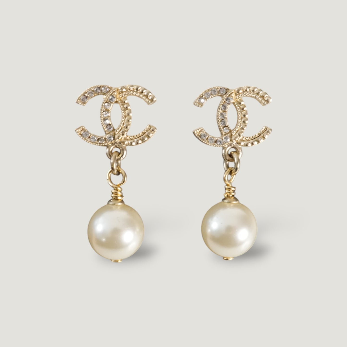 CHANEL EARRINGS | PEARLS