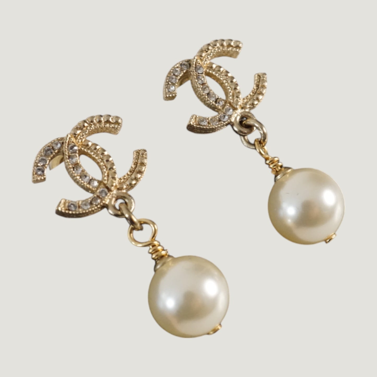 CHANEL EARRINGS | PEARLS