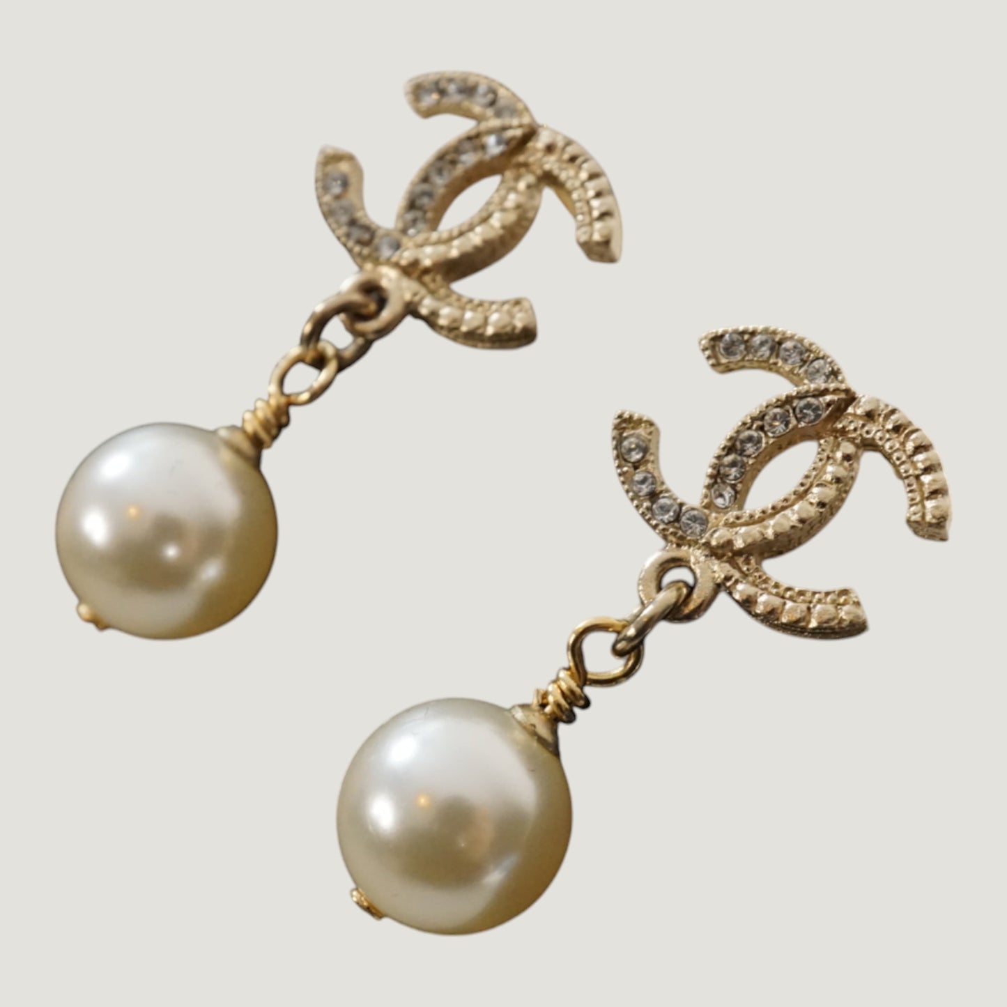 CHANEL EARRINGS | PEARLS