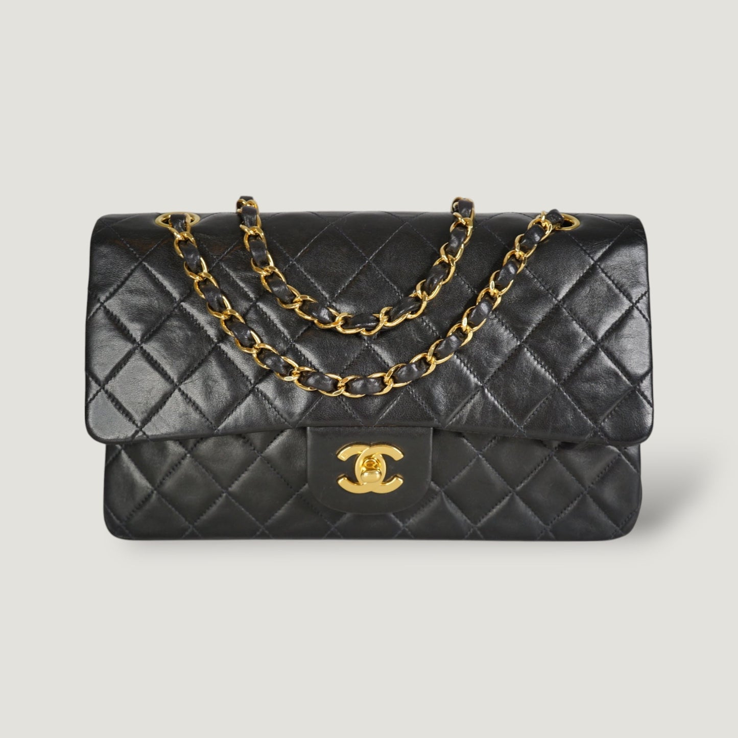 CHANEL CLASSIC MEDIUM BAG