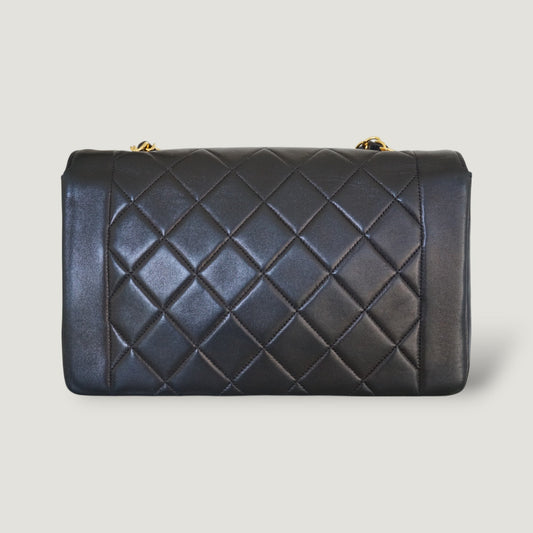 CHANEL DIANA MEDIUM BAG