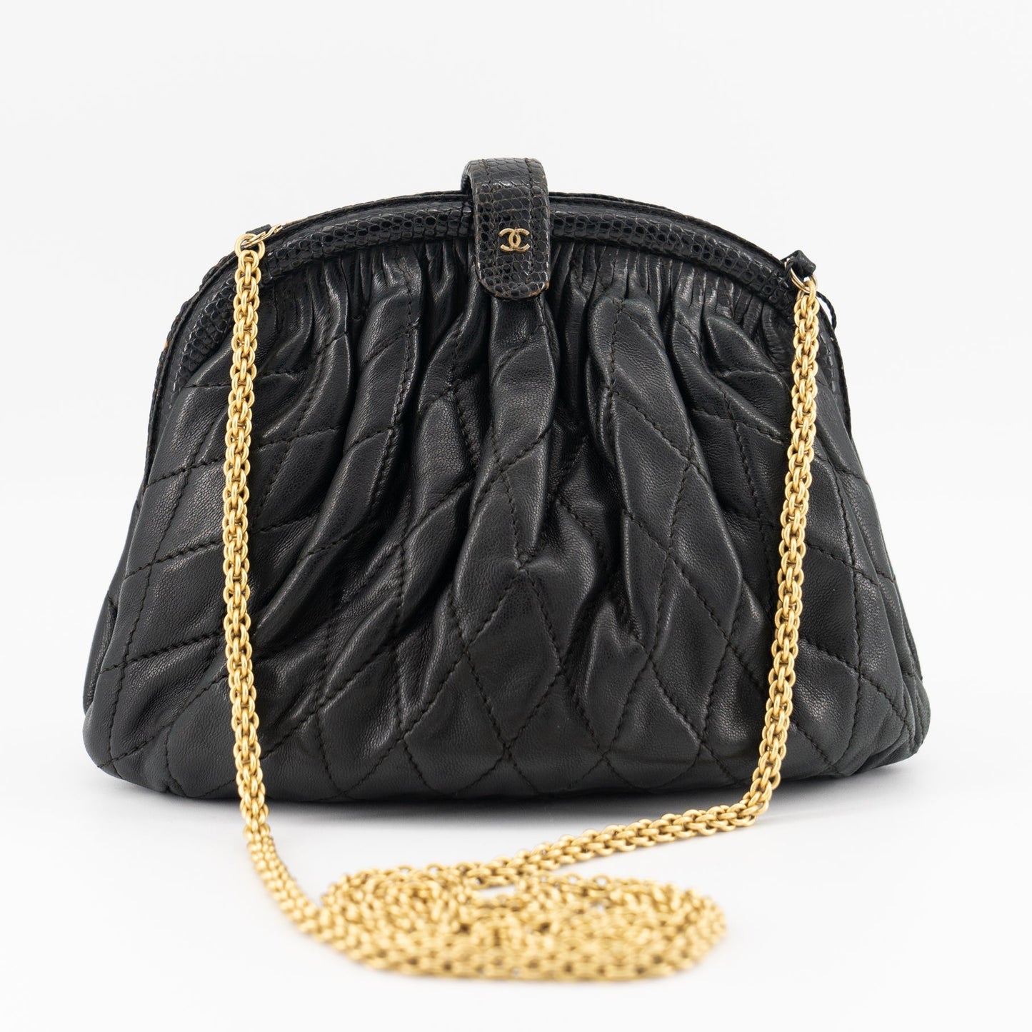 CHANEL   shoulder bag