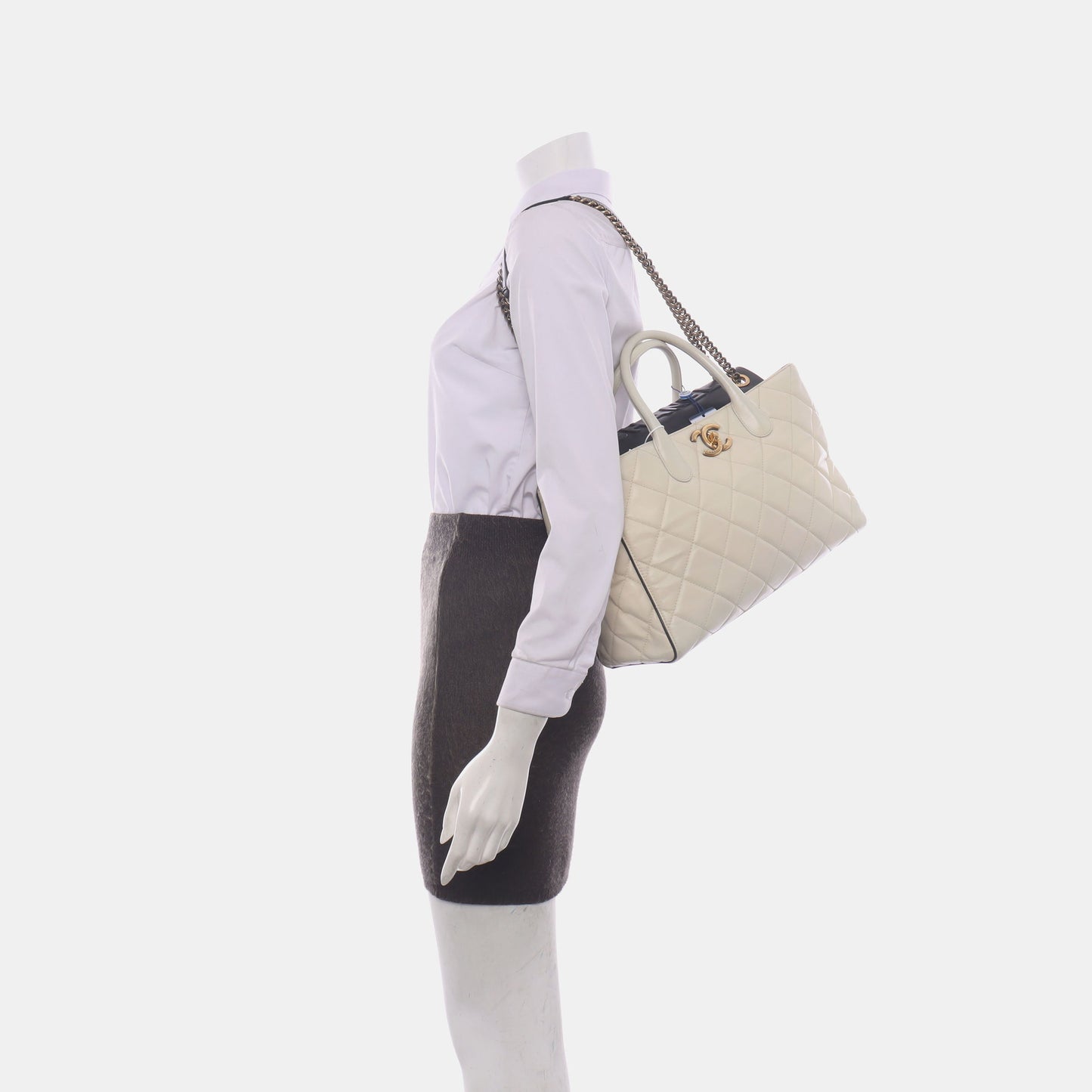 Chanel Portobello Tote White Calfskin Leather, 2012-2013