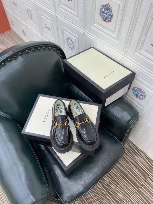 GC Flat Loafers for Women black bee